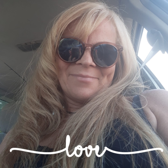 Meet your Posher, Kathleen - Picture 1 of 1